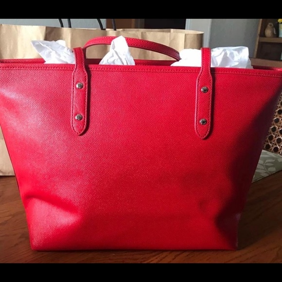 Coach purse - Picture 2 of 4